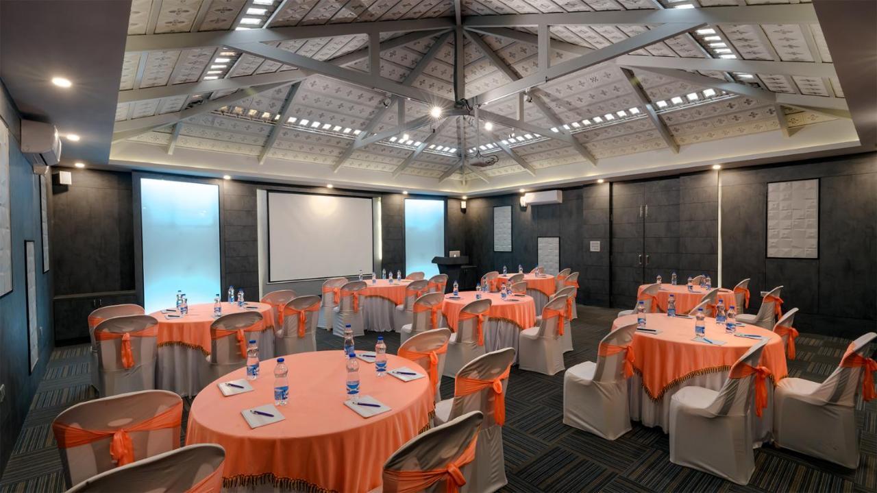 Fiestaa Resort N Events Venue Devanahalli Exteriér fotografie